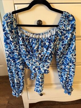 Blue Floral Puff-Sleeve Women's Top